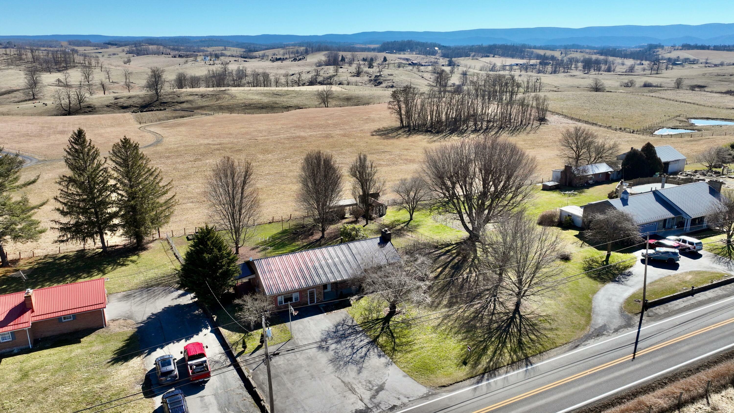 Property Photo:  2720 N Seneca Trl  WV 24976 