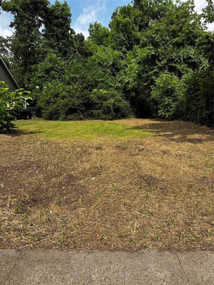 Property Photo:  317 S Fulton Street  TX 77591 