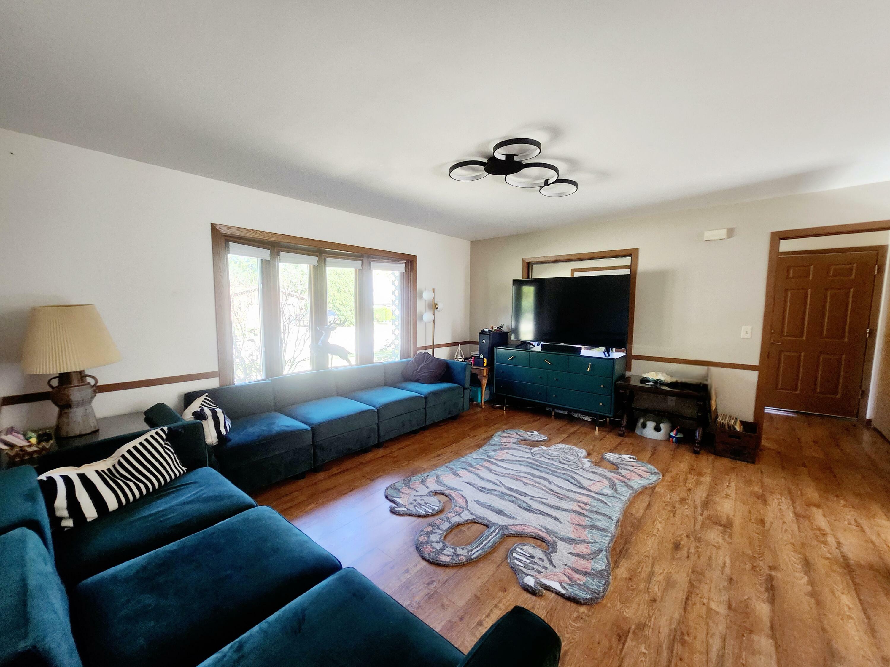 Property Photo:  1612 Pleasant View Ave  WI 53188 