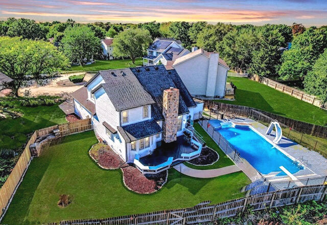 2501 Woodridge Place  Champaign IL 61822 photo