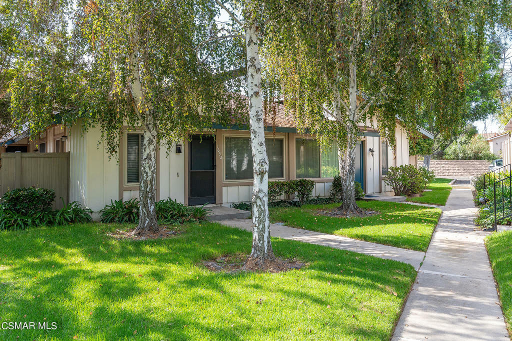 Property Photo:  1652 Orinda Court  CA 91362 