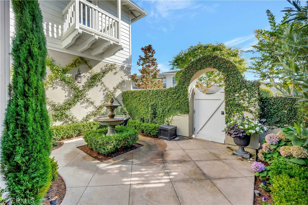 Property Photo:  6401 Dogwood Drive  CA 92648 