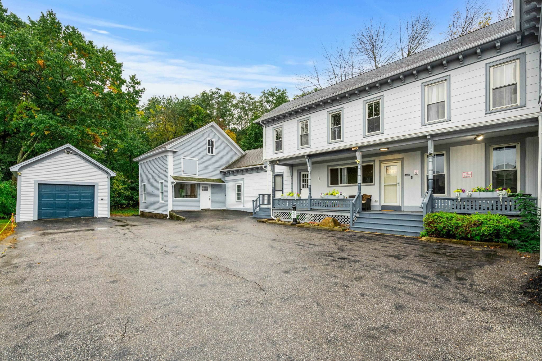 Property Photo:  300 Varney Street  NH 03102 