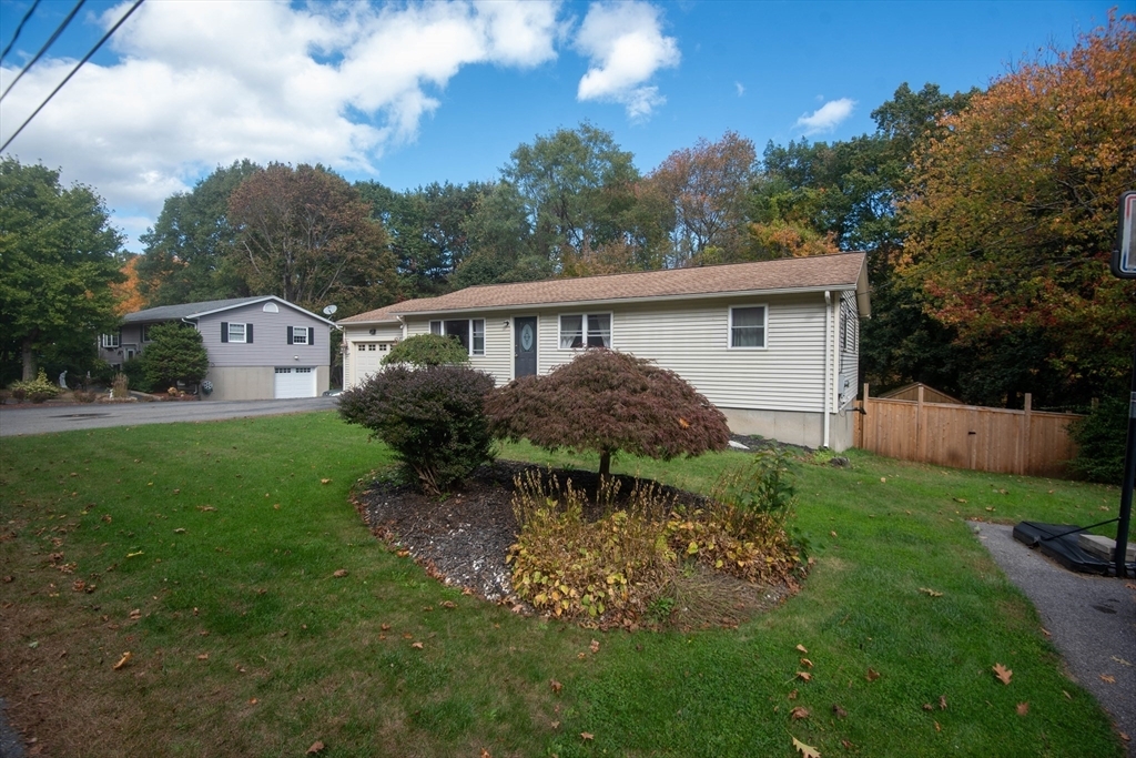 Property Photo:  18 Birchwood Rd  MA 01543 