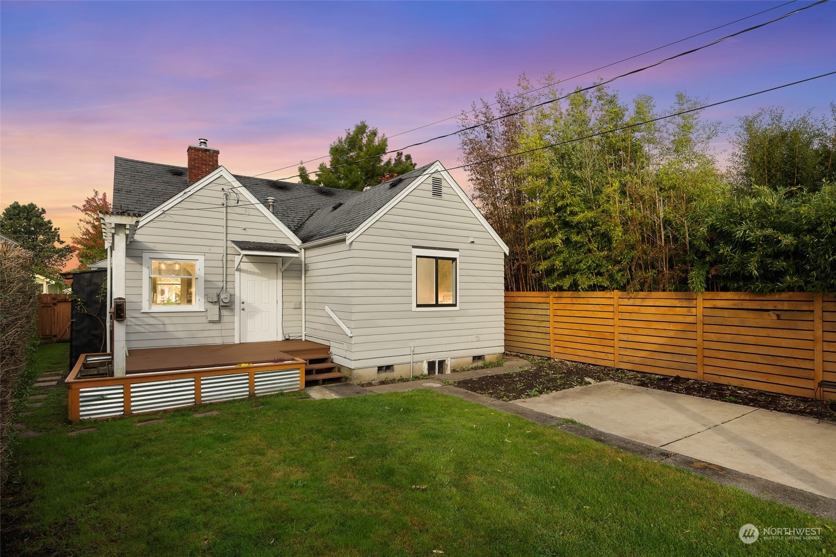 Property Photo:  2412 Humboldt Street  WA 98225 