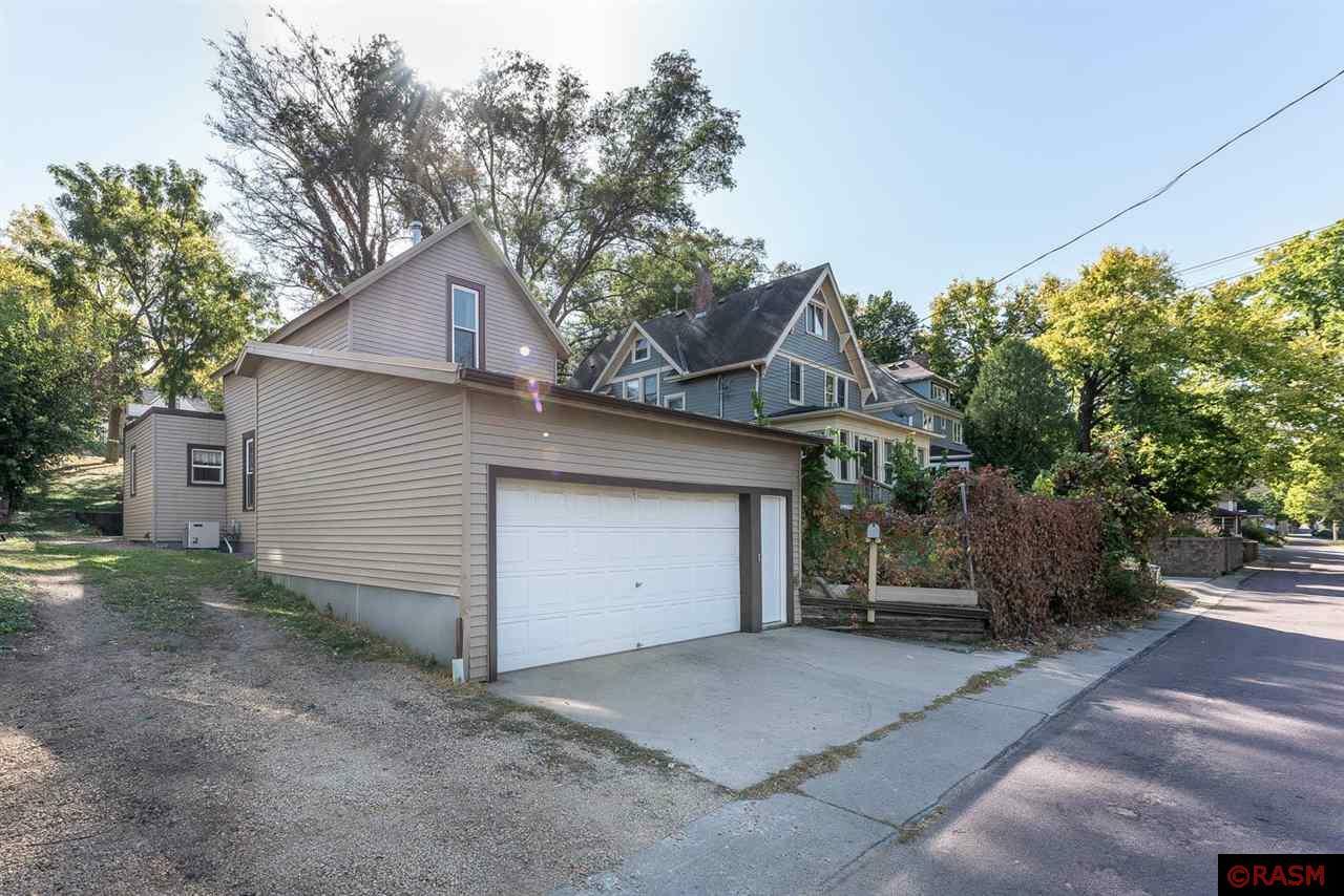 Property Photo: 319 Washington Court MN 56001