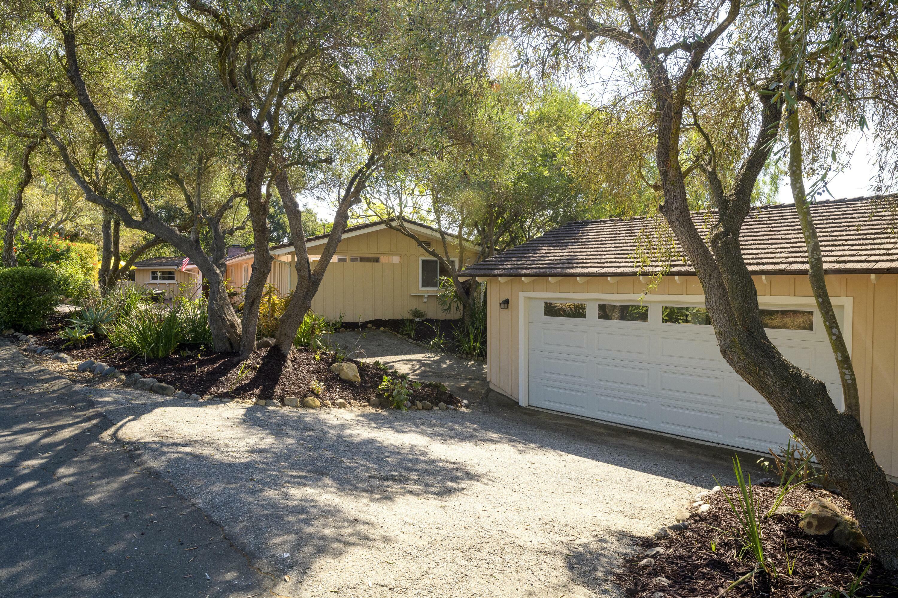 Property Photo:  22 Canyon Acres Drive  CA 93105 