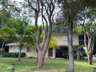 Property Photo:  219 S Bay Harbor Dr  FL 33037 