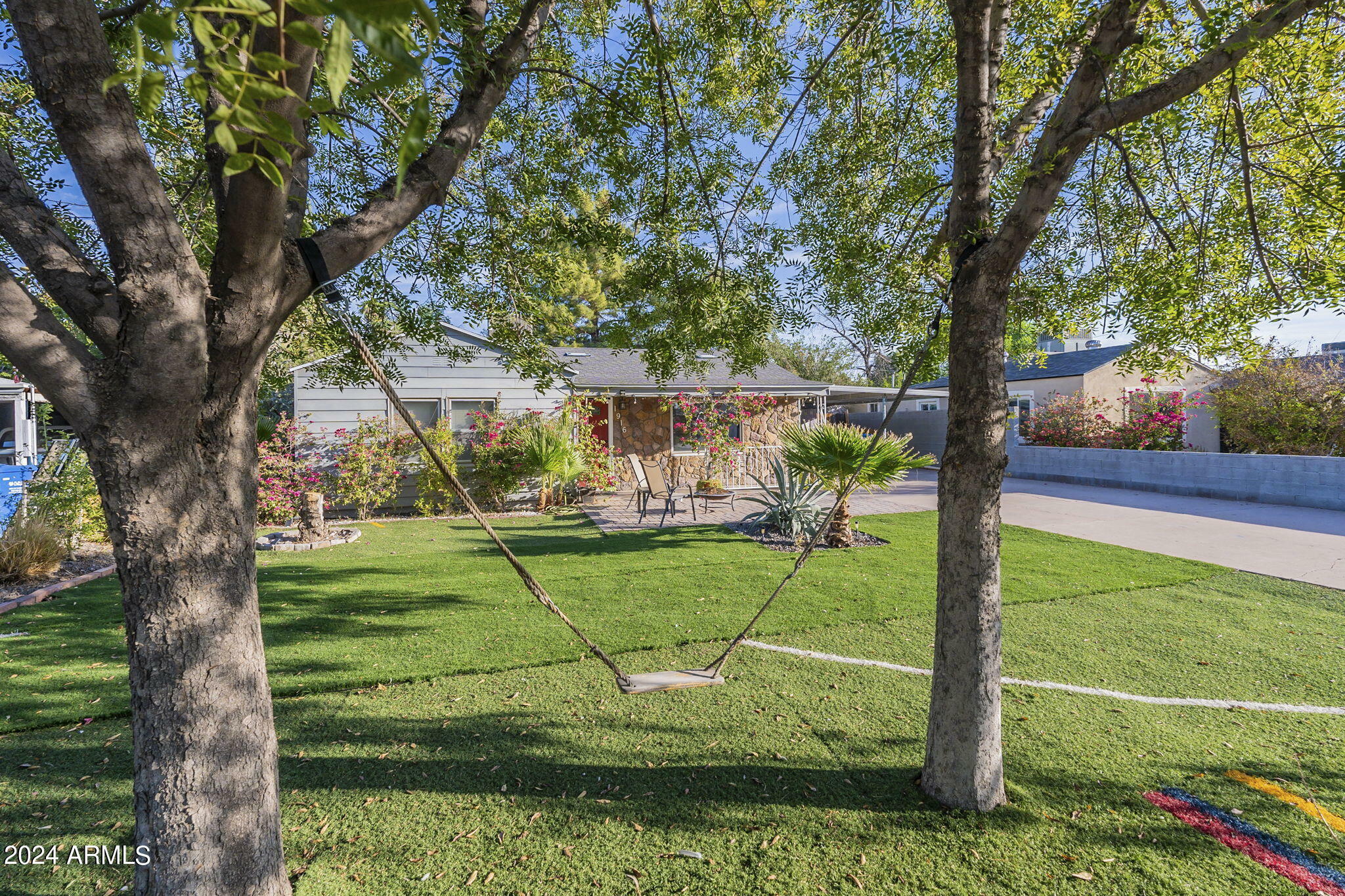 Property Photo:  1916 E Clarendon Avenue  AZ 85016 