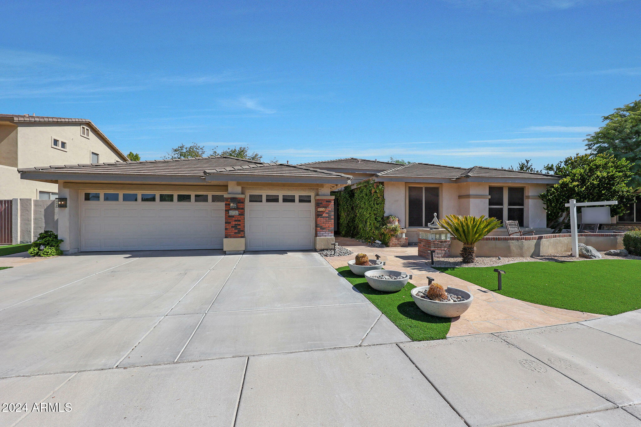 Property Photo:  7865 S Palm Drive  AZ 85284 