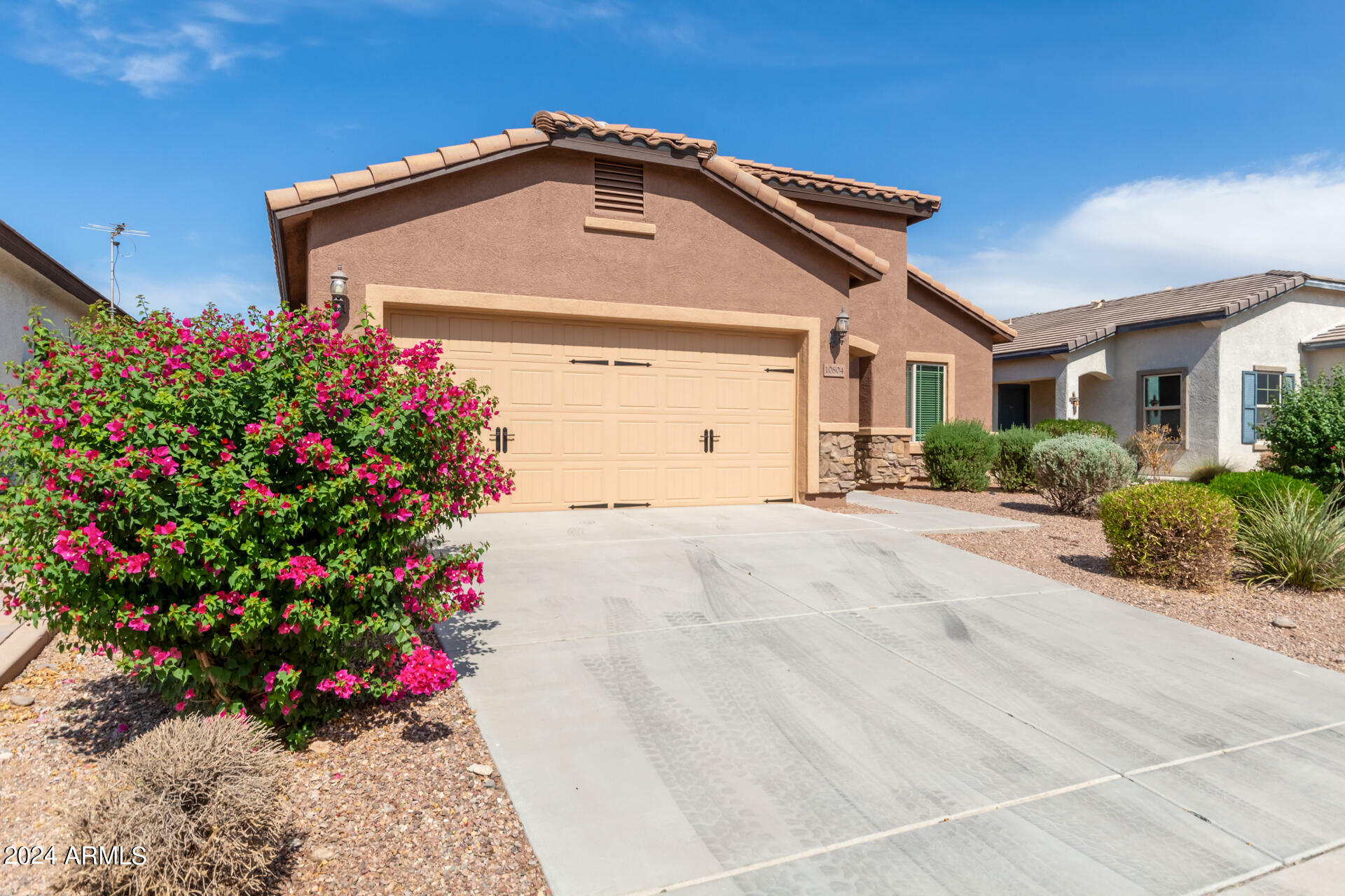 Property Photo:  10804 W Cottontail Lane  AZ 85383 