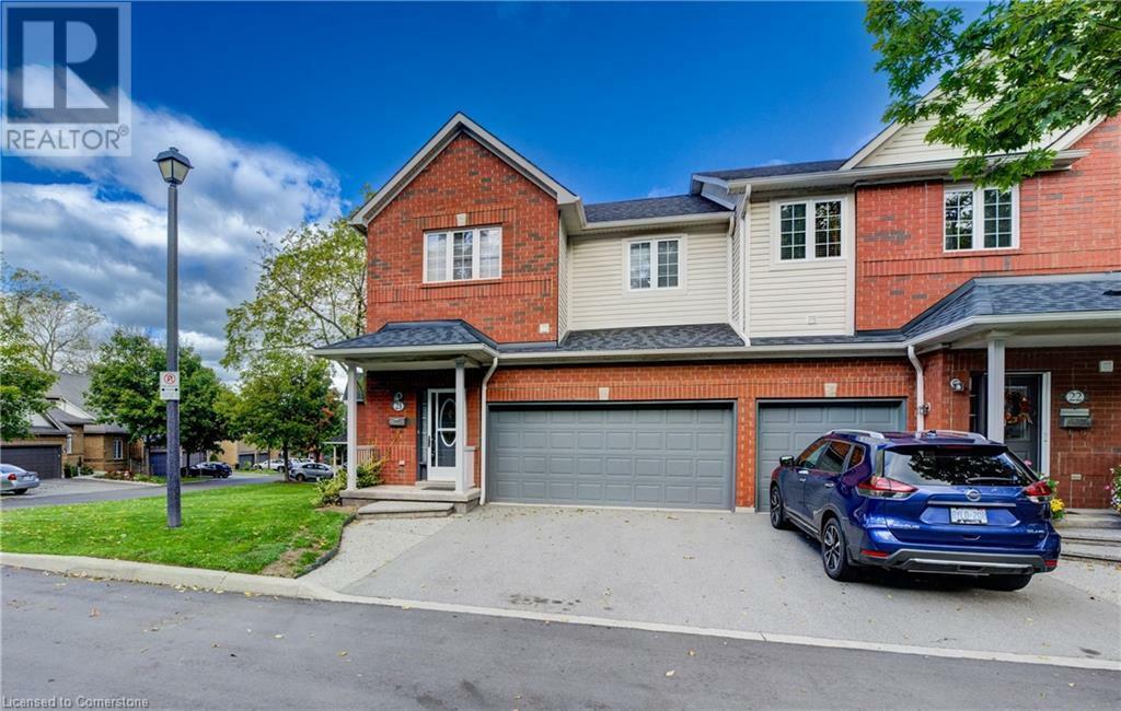 Property Photo: 120 Beddoe Drive 21 ON L8P 4Z4