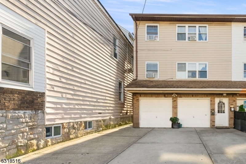 Property Photo:  536 Livingston St  NJ 07206 