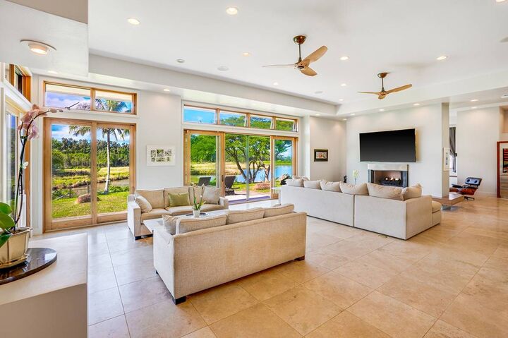 Property Photo: 5792 Kahiliholo Rd HI 96754
