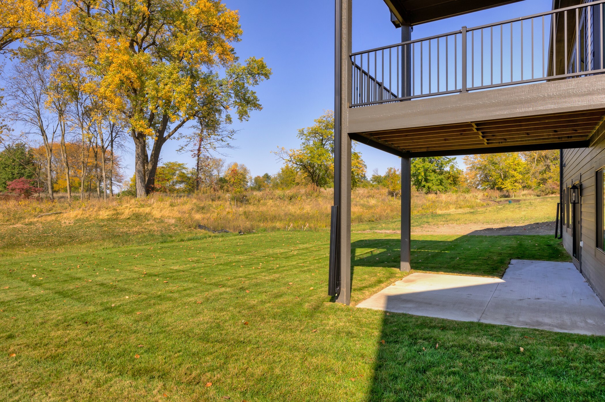 Property Photo:  2652 SE Steele Drive  IA 50263 