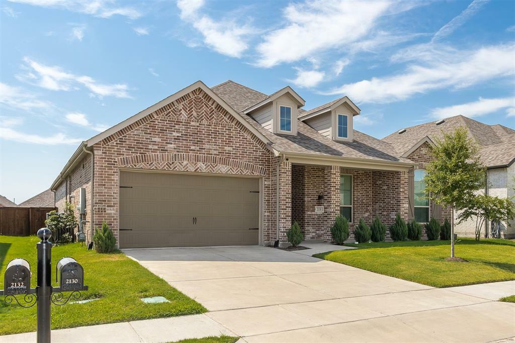 Property Photo:  2130 Devonblue Drive  TX 75126 