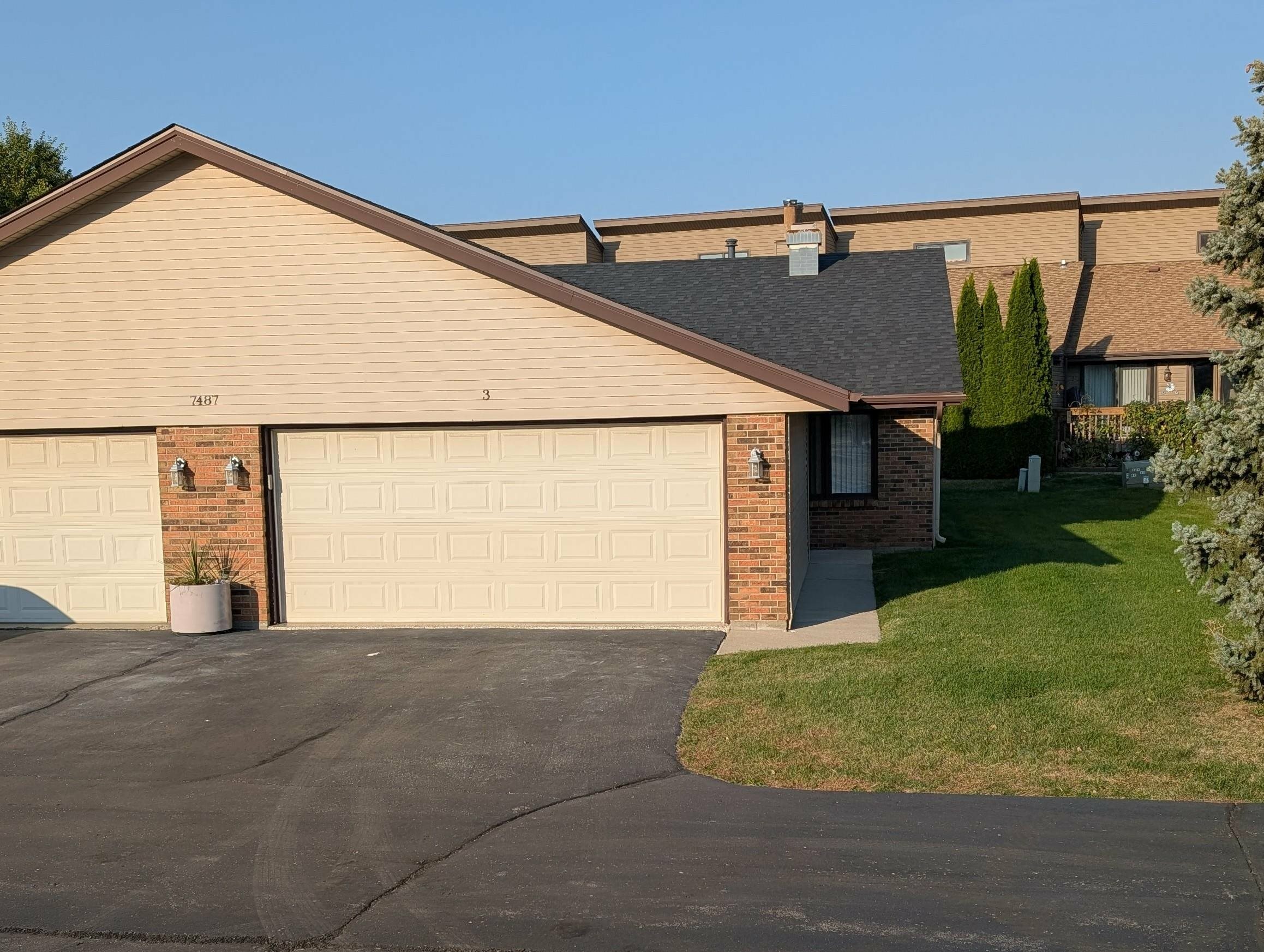 Property Photo:  7487 Colosseum, Unit #3 Drive  IL 61107 