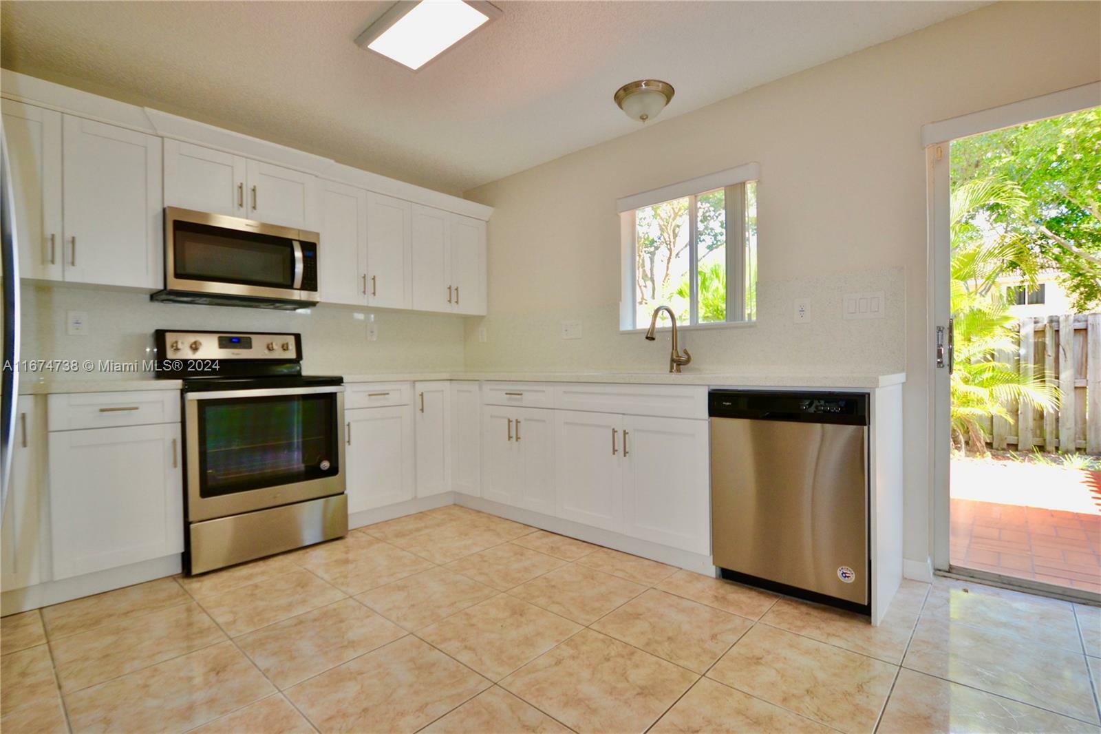 Property Photo:  13925 SW 176th Ln  FL 33177 