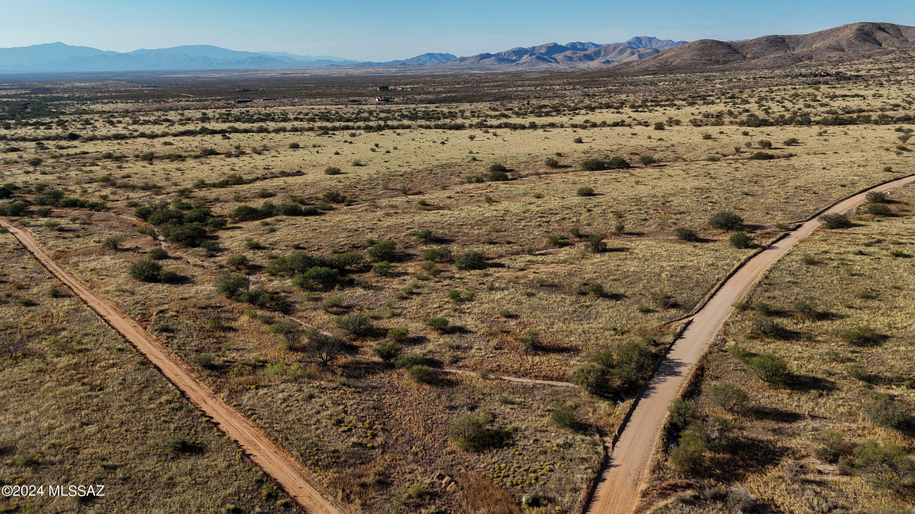 Property Photo:  Tbd E Diamondback Road 207  AZ 85630 