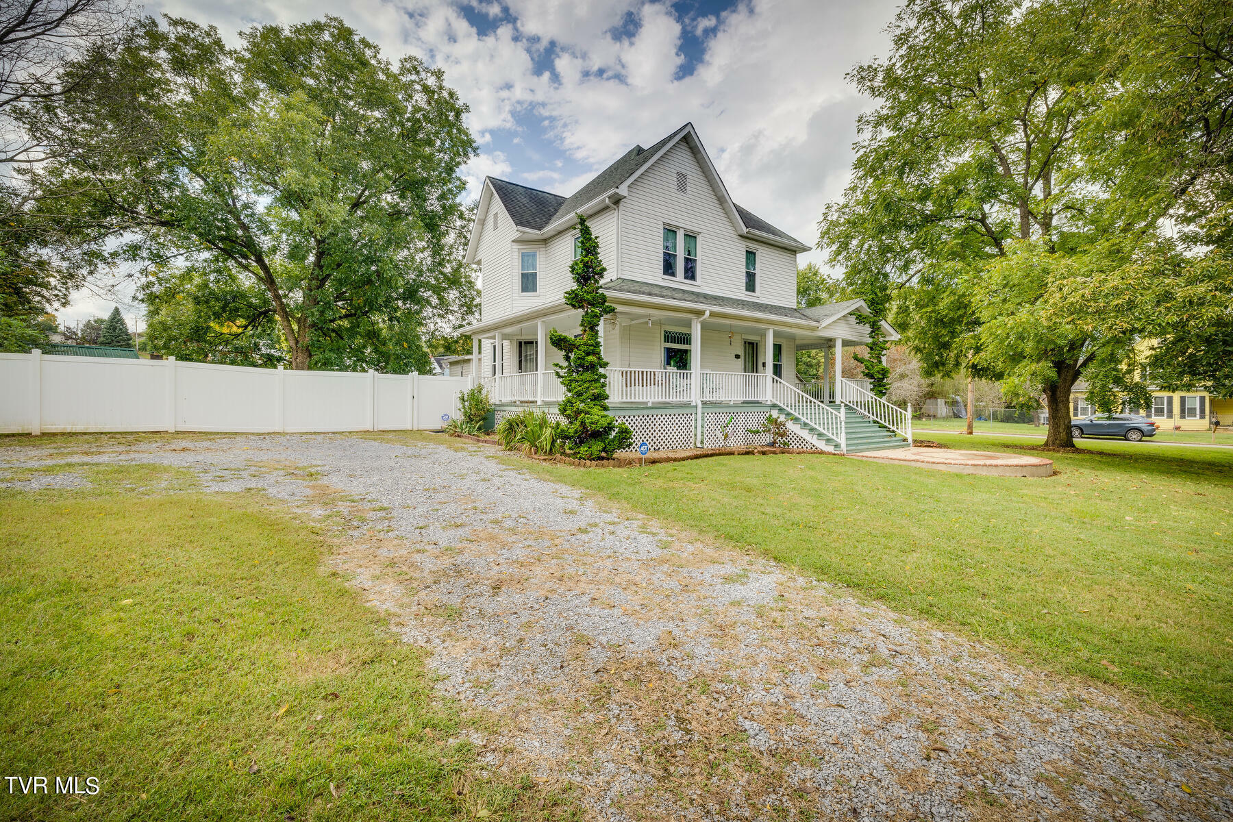 Property Photo:  604 Maple Street  TN 37643 