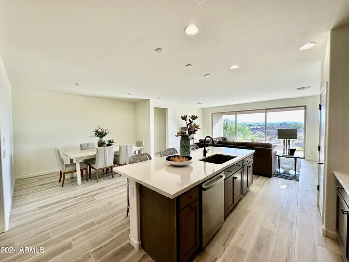 Property Photo:  4321 Sawbuck Way  AZ 85390