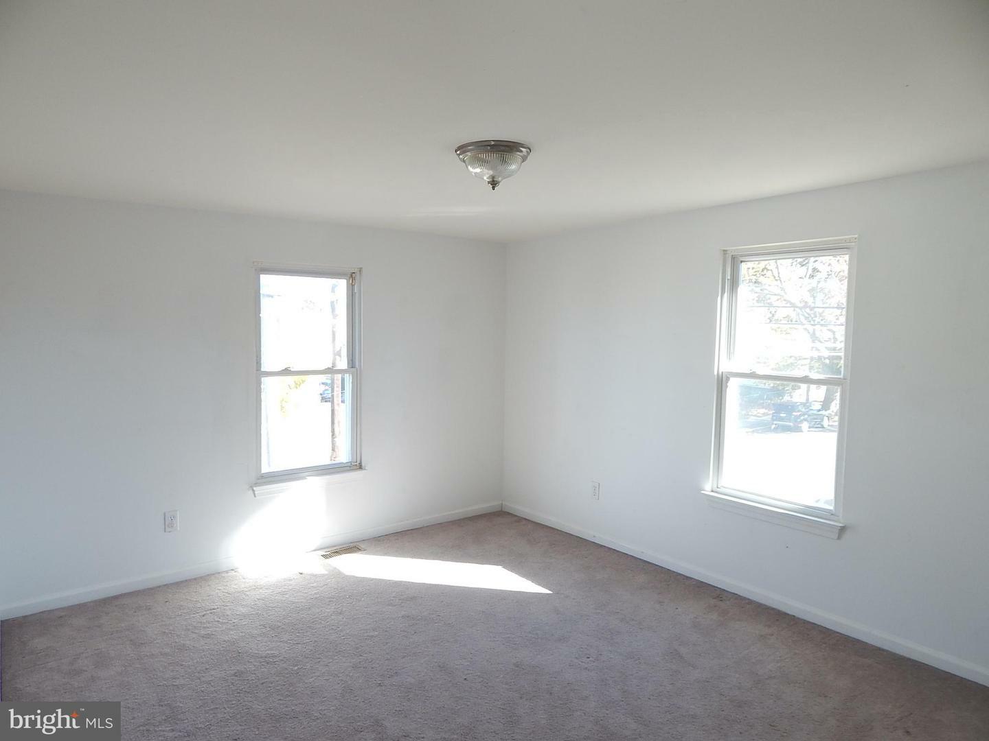 Property Photo:  834 Wood Street  NJ 08016 