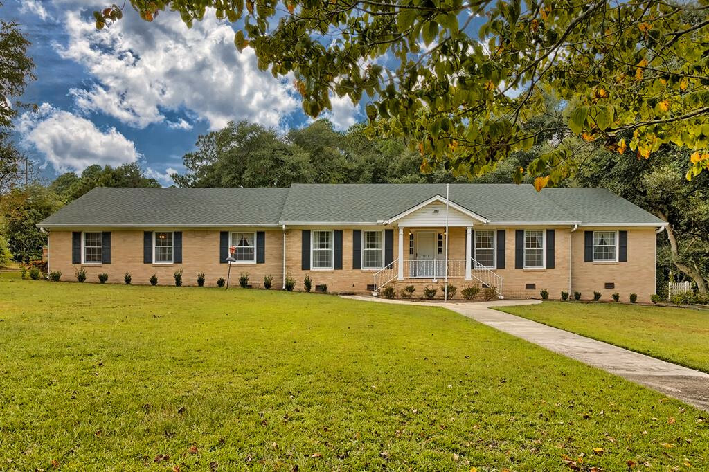 Property Photo:  2021 Woodland Drive  SC 29118 