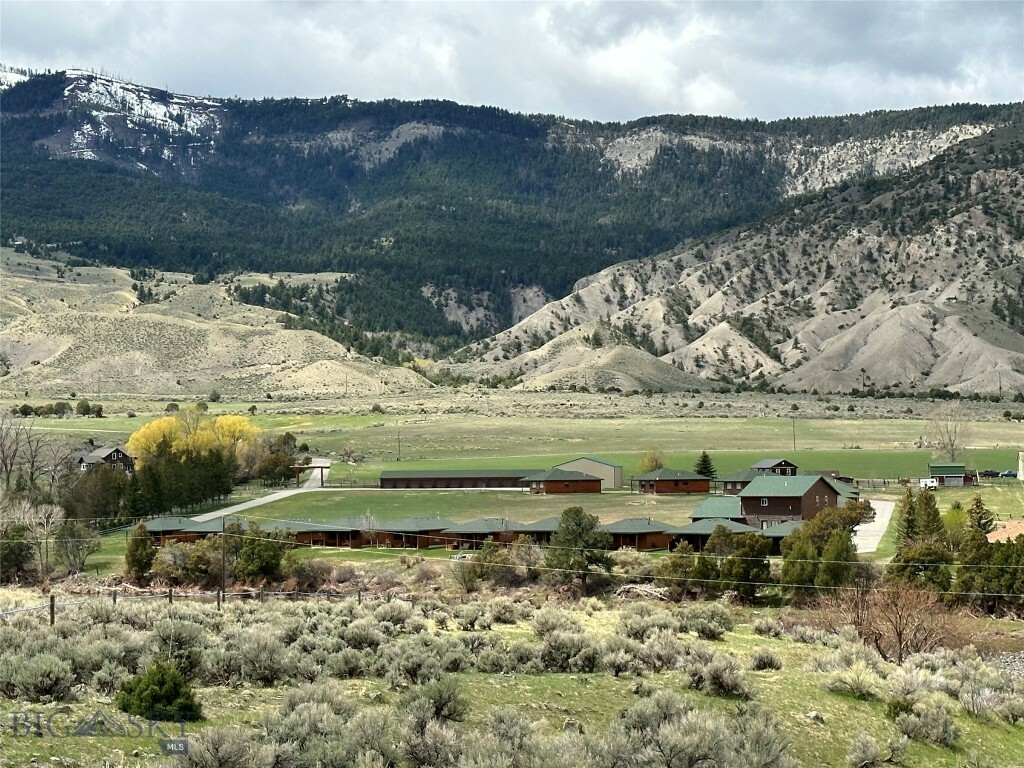 Property Photo:  550 Old Yellowstone Trail S 9  MT 59030 