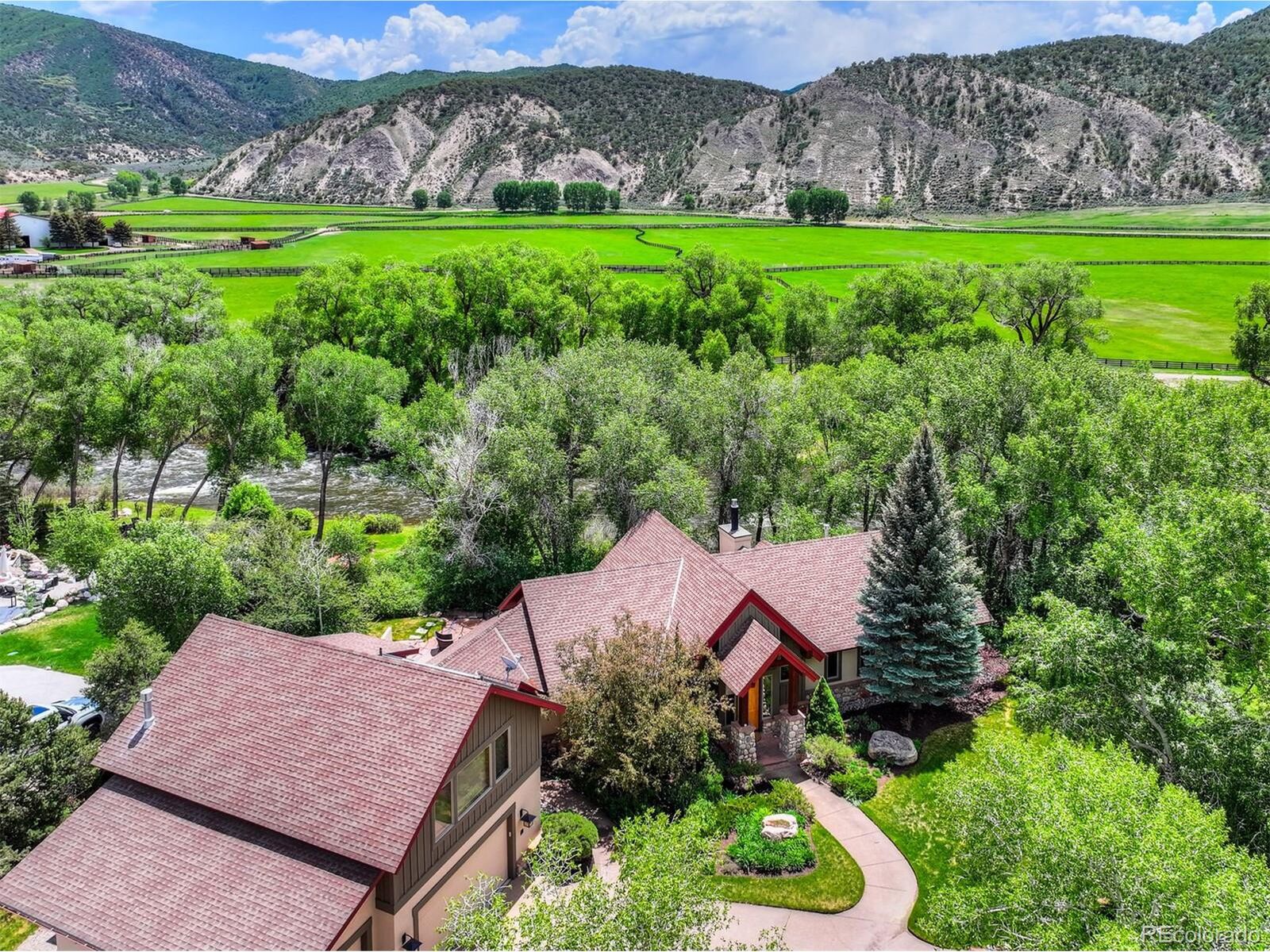 Property Photo:  44 Canyon Ct  CO 81631 