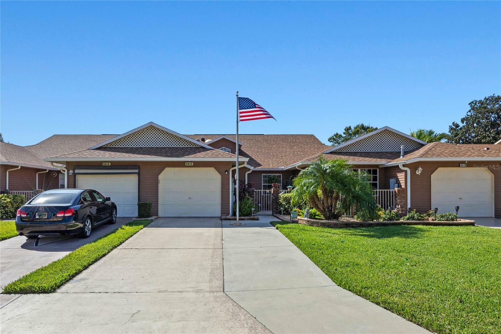 Property Photo:  5512 Rosewall Circle  FL 34748 