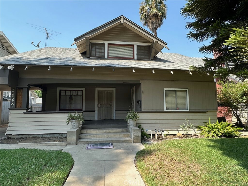 3049 Mulberry Street  Riverside CA 92501 photo