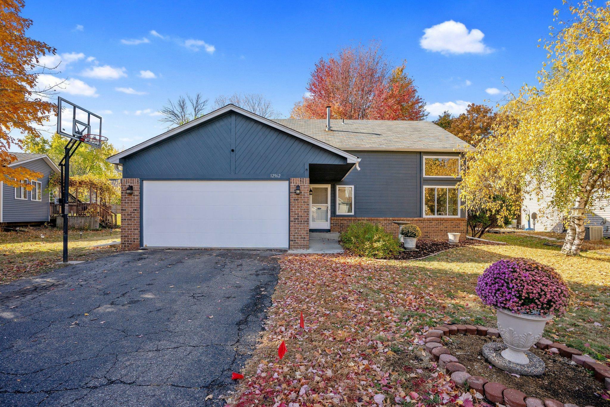 12962 Black Hills Drive  Burnsville MN 55337 photo