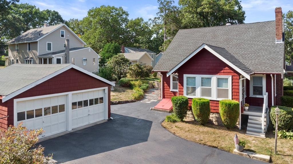 Property Photo:  174 Bancroft Ave  MA 01867 