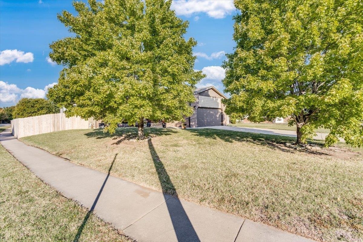 Property Photo:  1737 S Prescott  KS 67209 