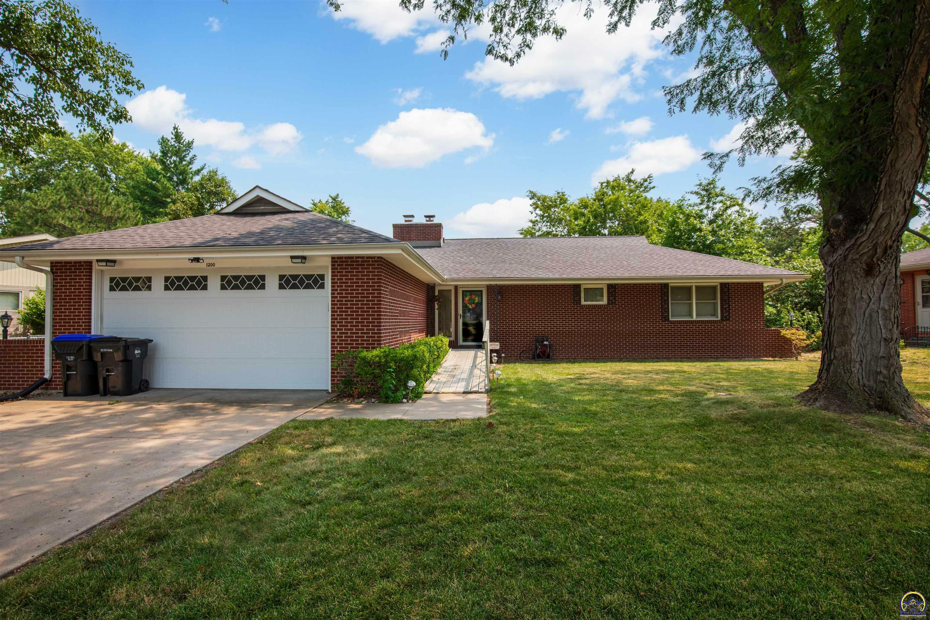 Property Photo: 1200 SW Belle Ave KS 66604