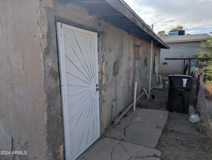Property Photo: 208 W Dr Martin Luther King Jr Street AZ 85131