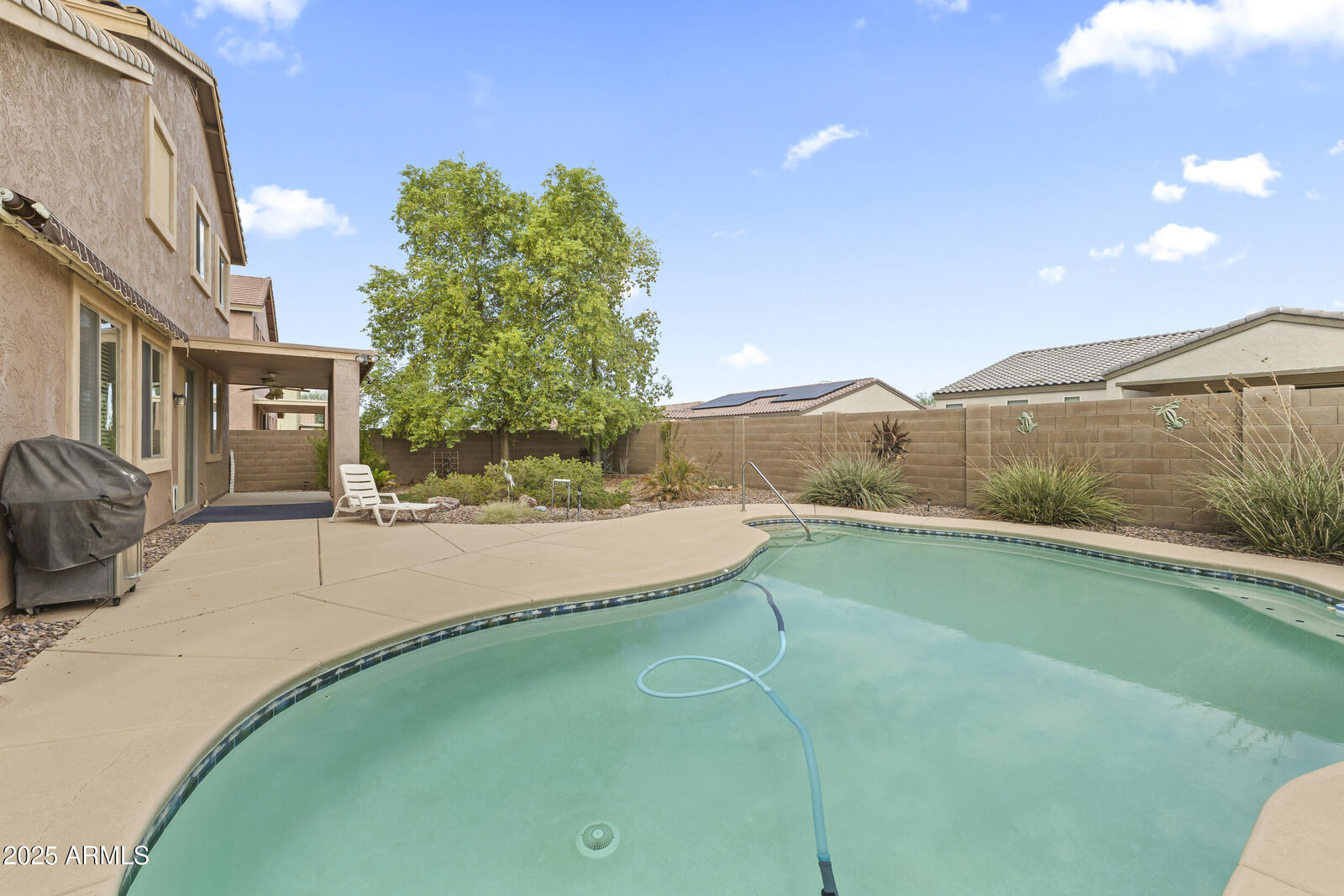 Property Photo: 1542 E Chaparral Place AZ 85122