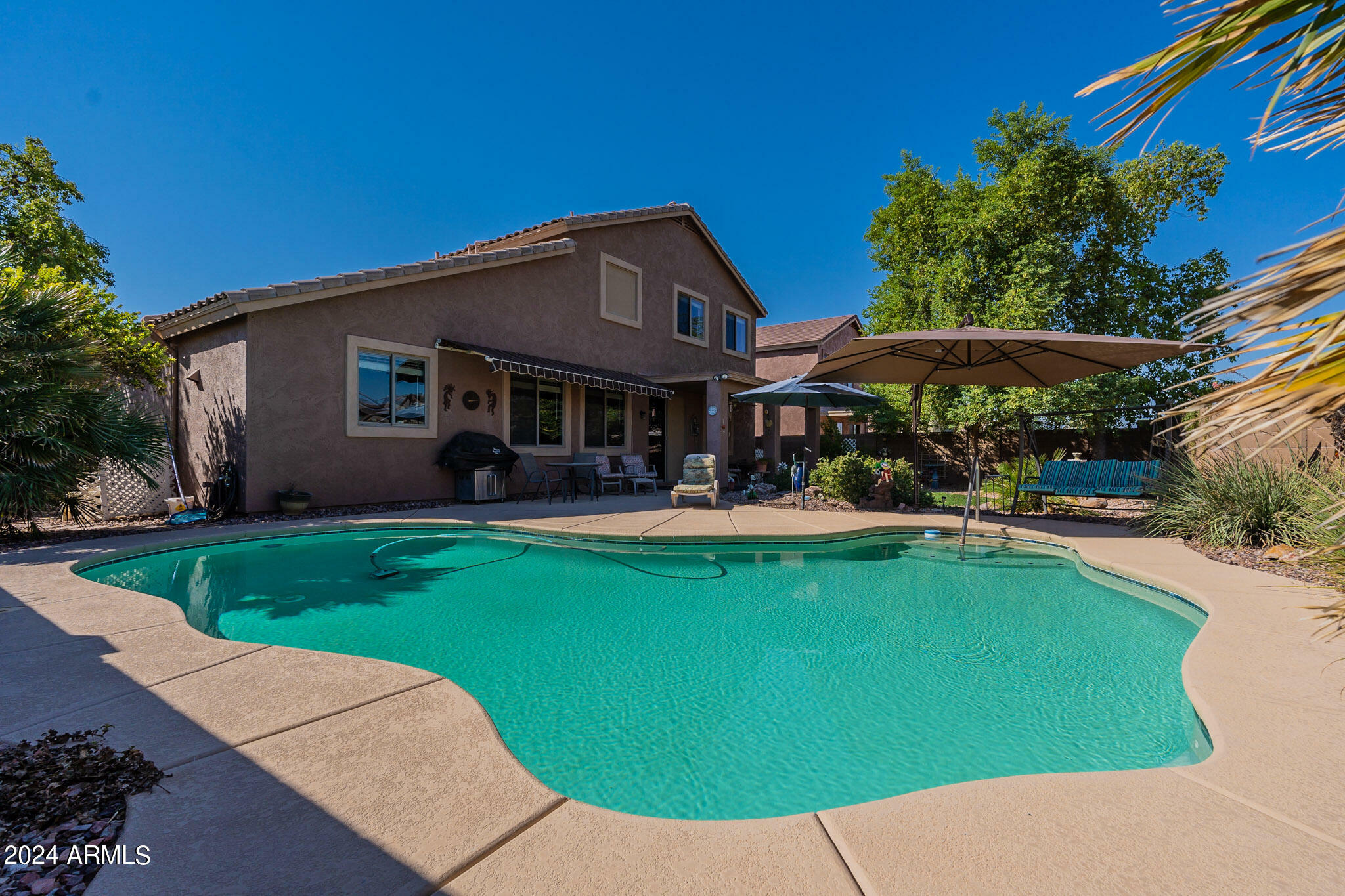 Property Photo:  1542 E Chaparral Place  AZ 85122 