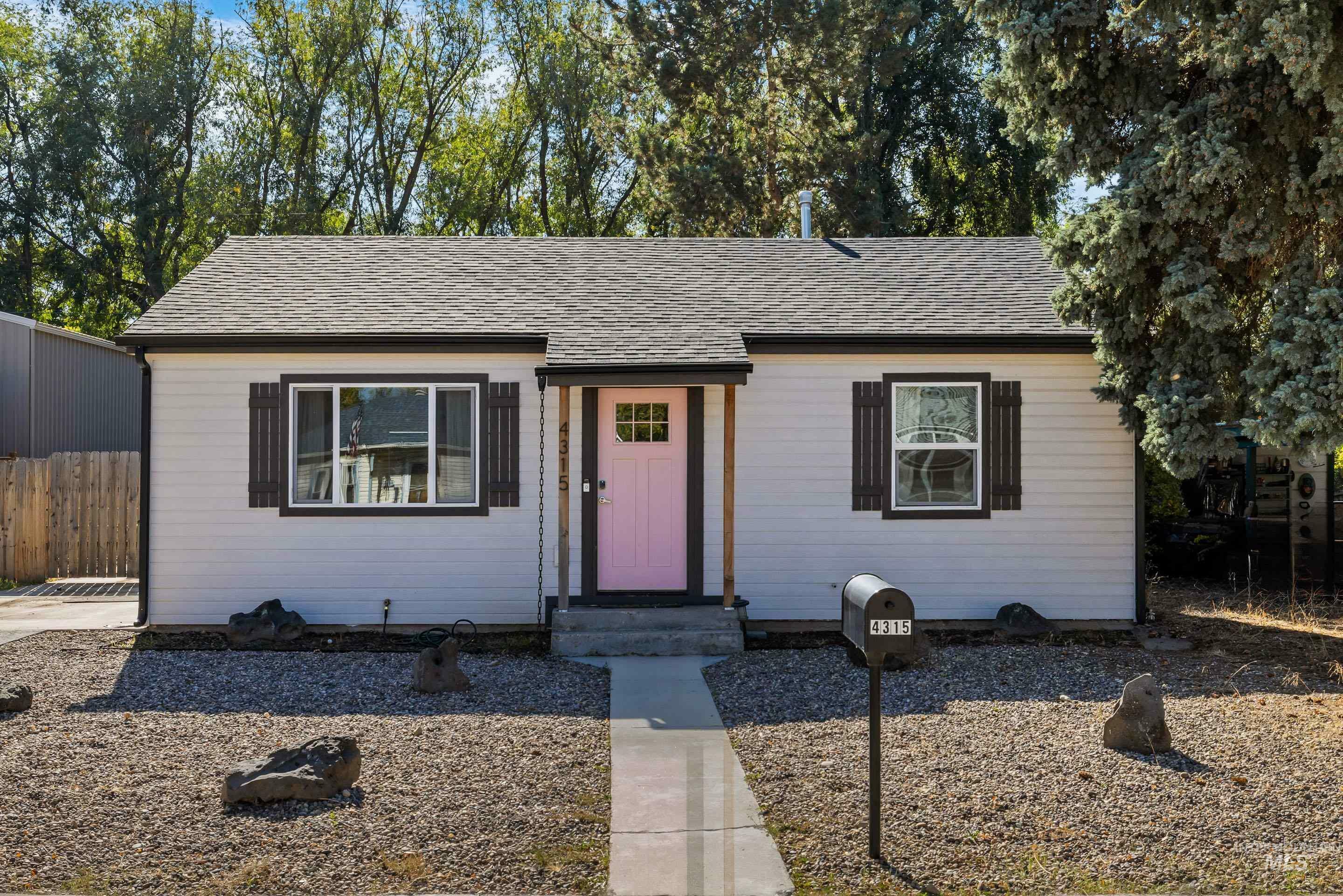 4315 W Cassia St  Boise ID 83705 photo