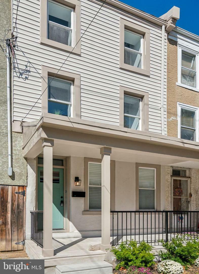 Property Photo:  406 Dupont Street  PA 19128 