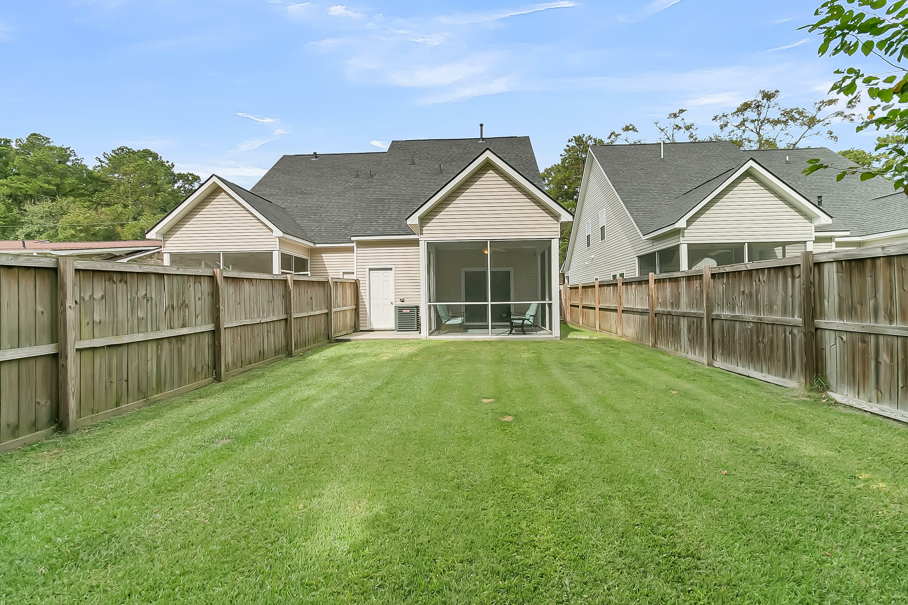 Property Photo:  142 W Broad Street  SC 29485 