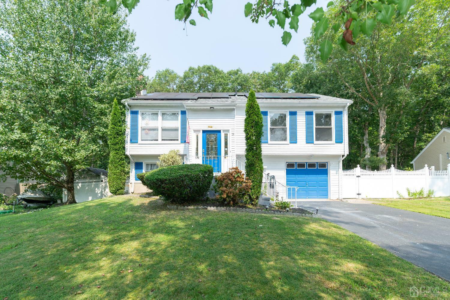 Property Photo:  29 Aspen Circle  NJ 08005 