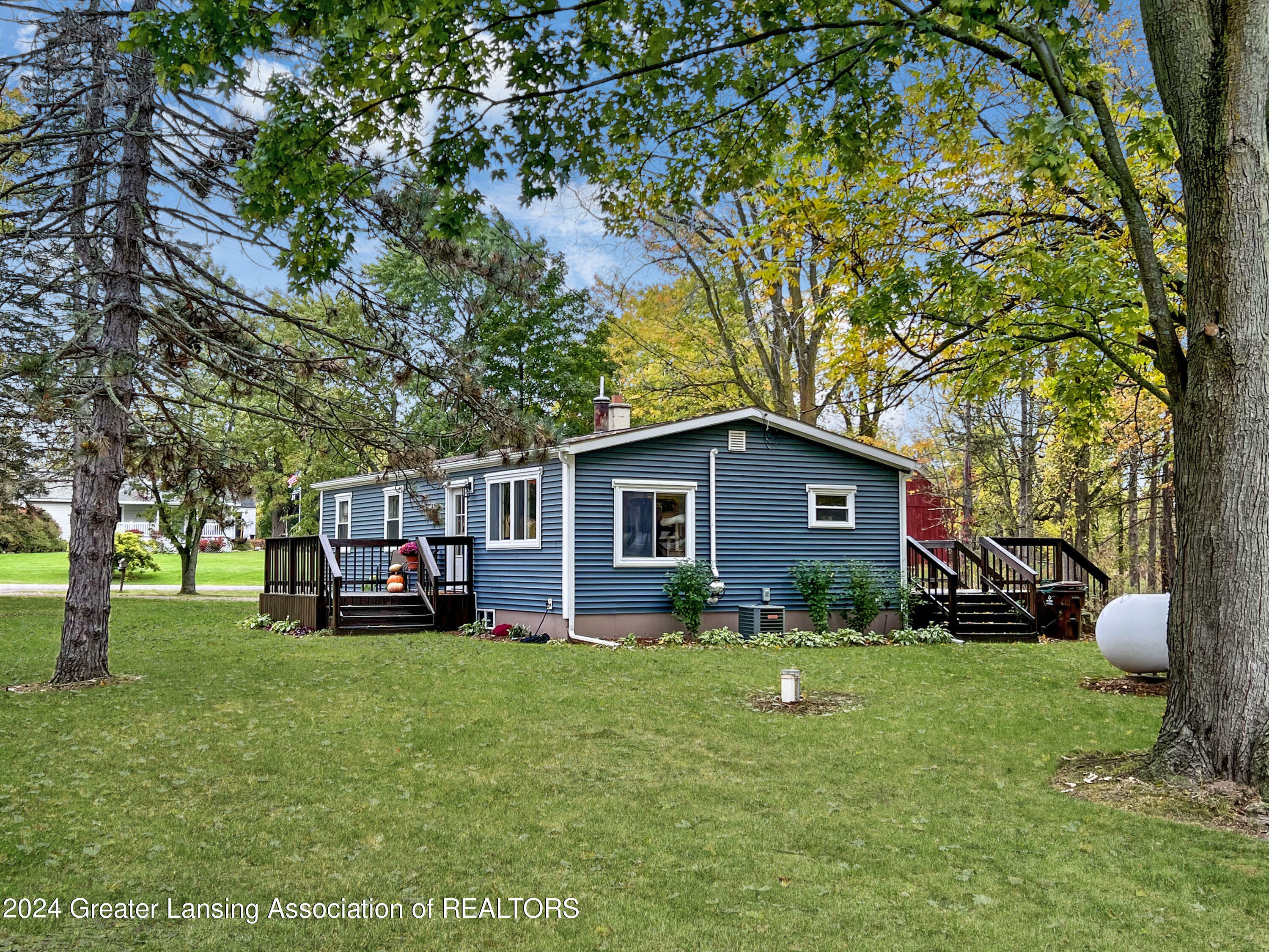 Property Photo:  511 Tyrrell Road  MI 48857 