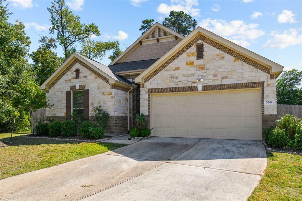 Property Photo:  2044 N Elkington Circle Circle  TX 77304 