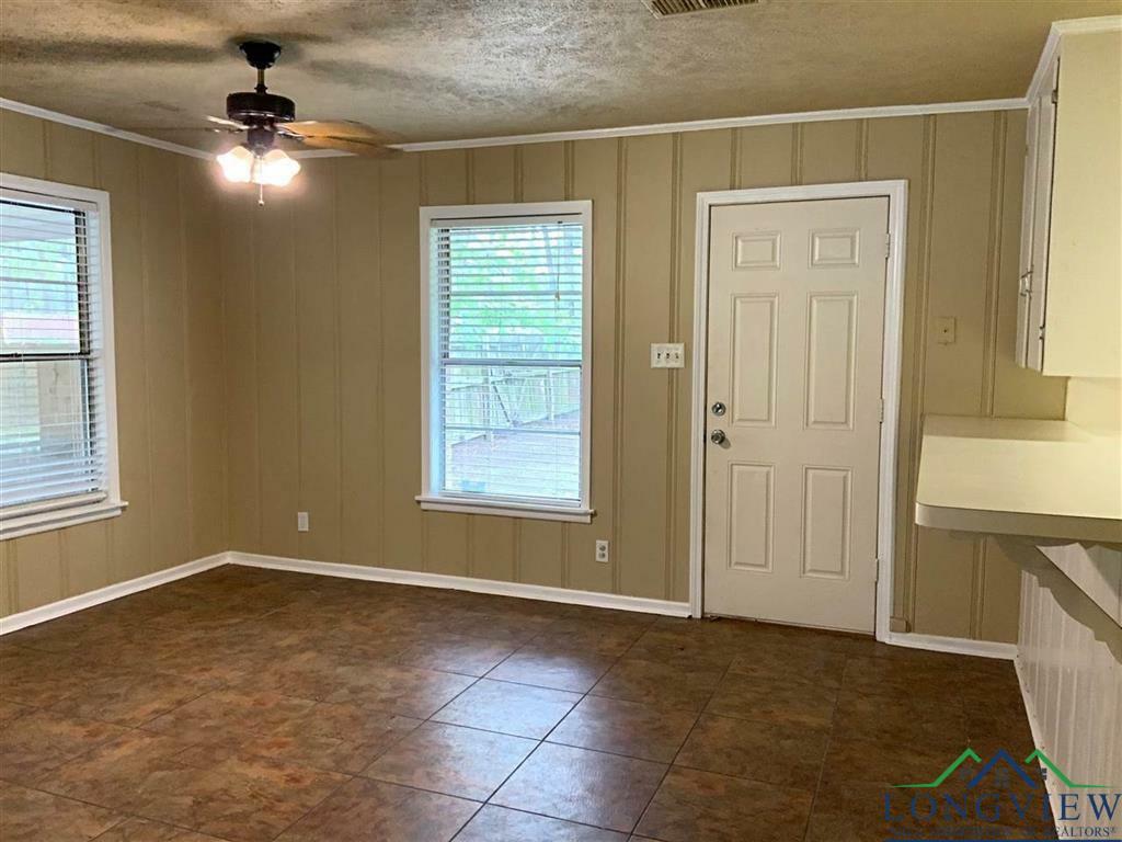 Property Photo:  1718 Tulip  TX 75601 