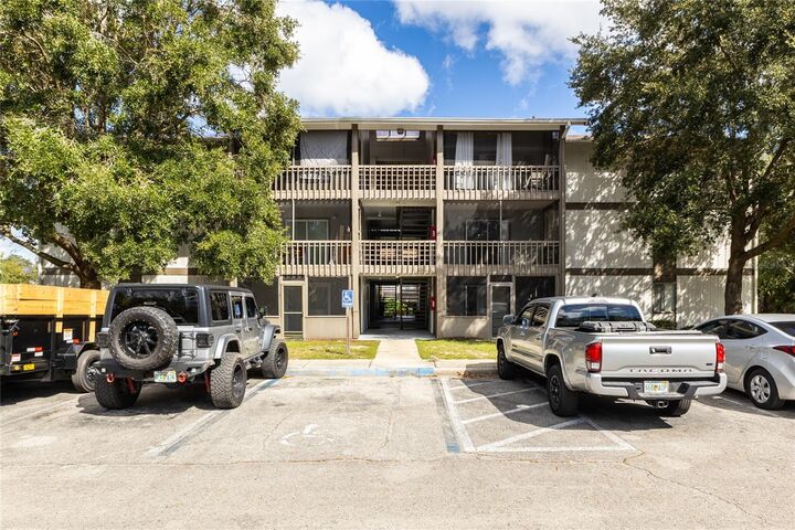 Property Photo: 6519 W Newberry Road 805 FL 32605