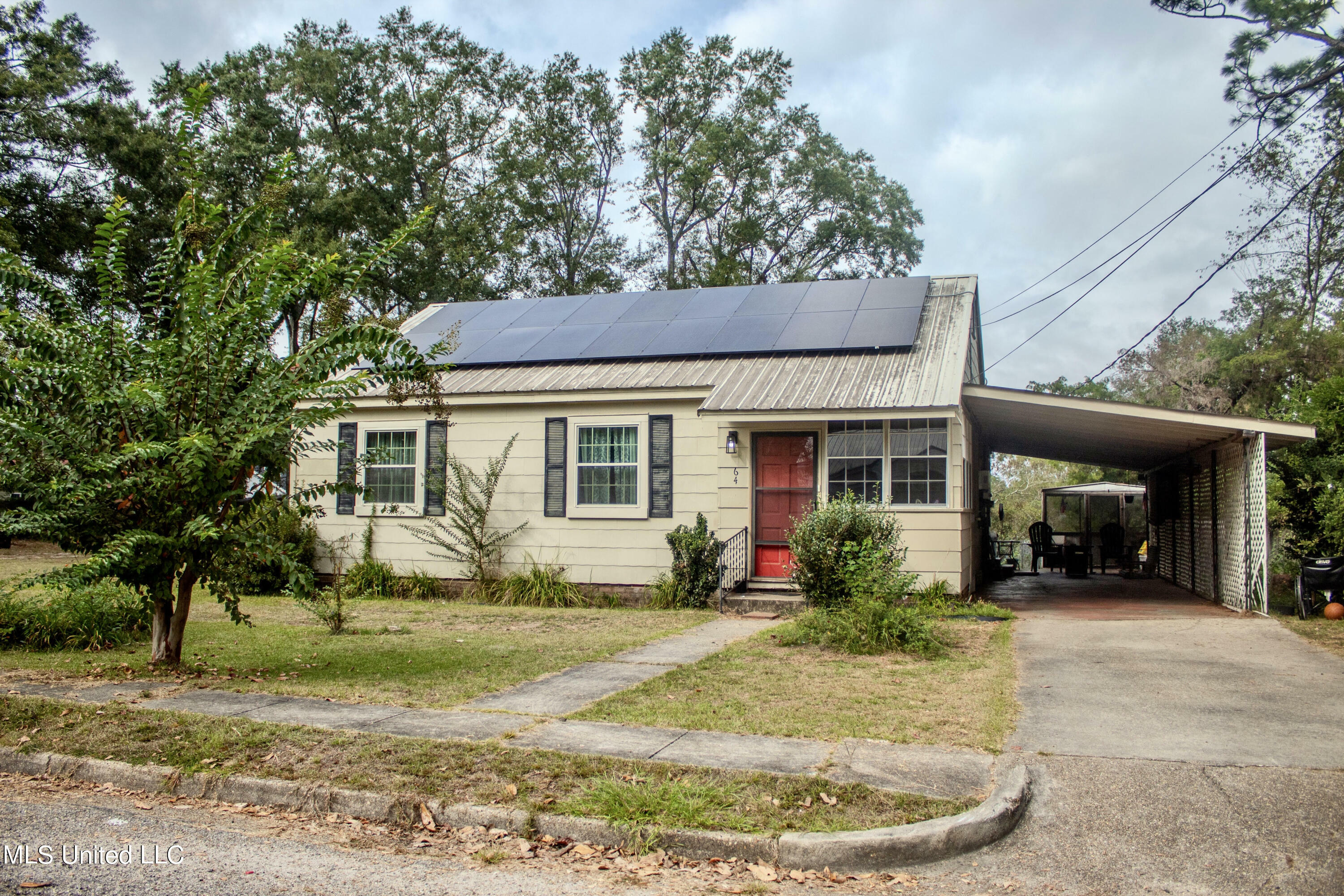 Property Photo:  64 Duncan Street  MS 39452 