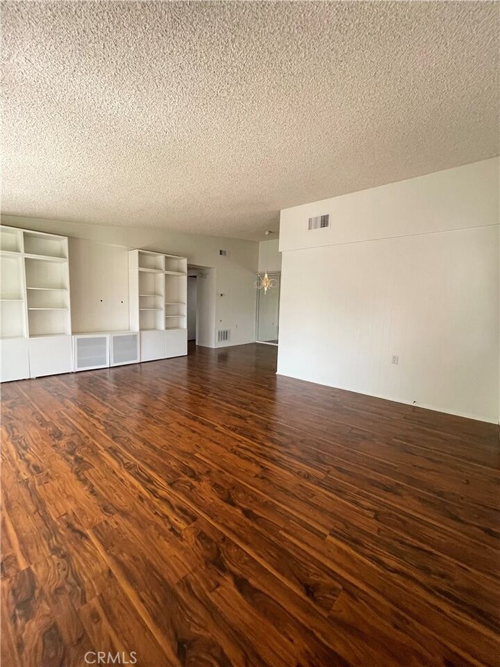Property Photo:  13342 Del Monte M15-5L  CA 90740 