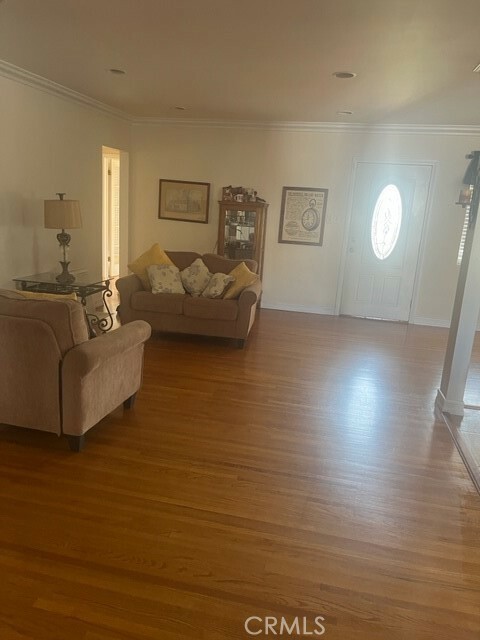 Property Photo:  922 Faysmith Avenue  CA 90503 