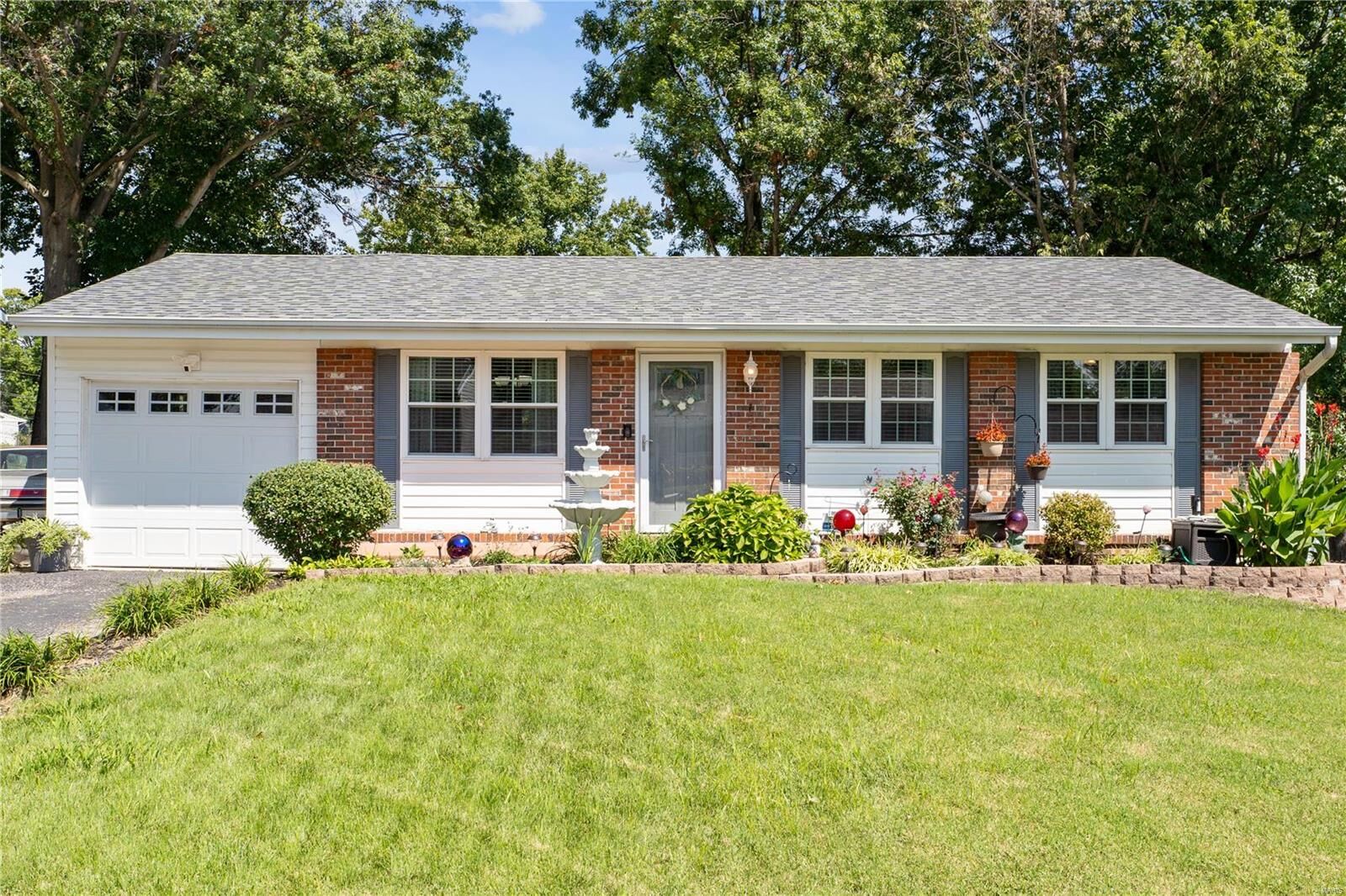 Property Photo:  2011 Gladiator Drive  MO 63026 